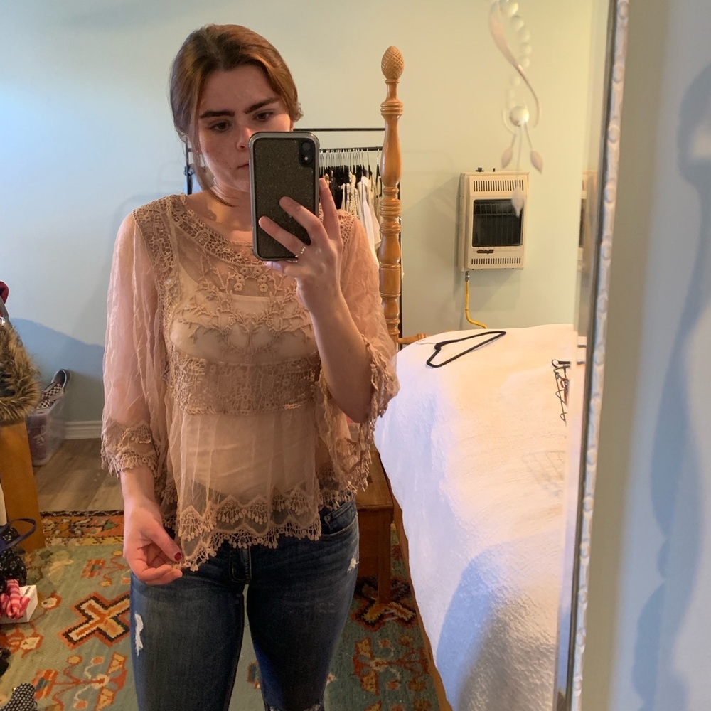Effortlessly boho lacy top